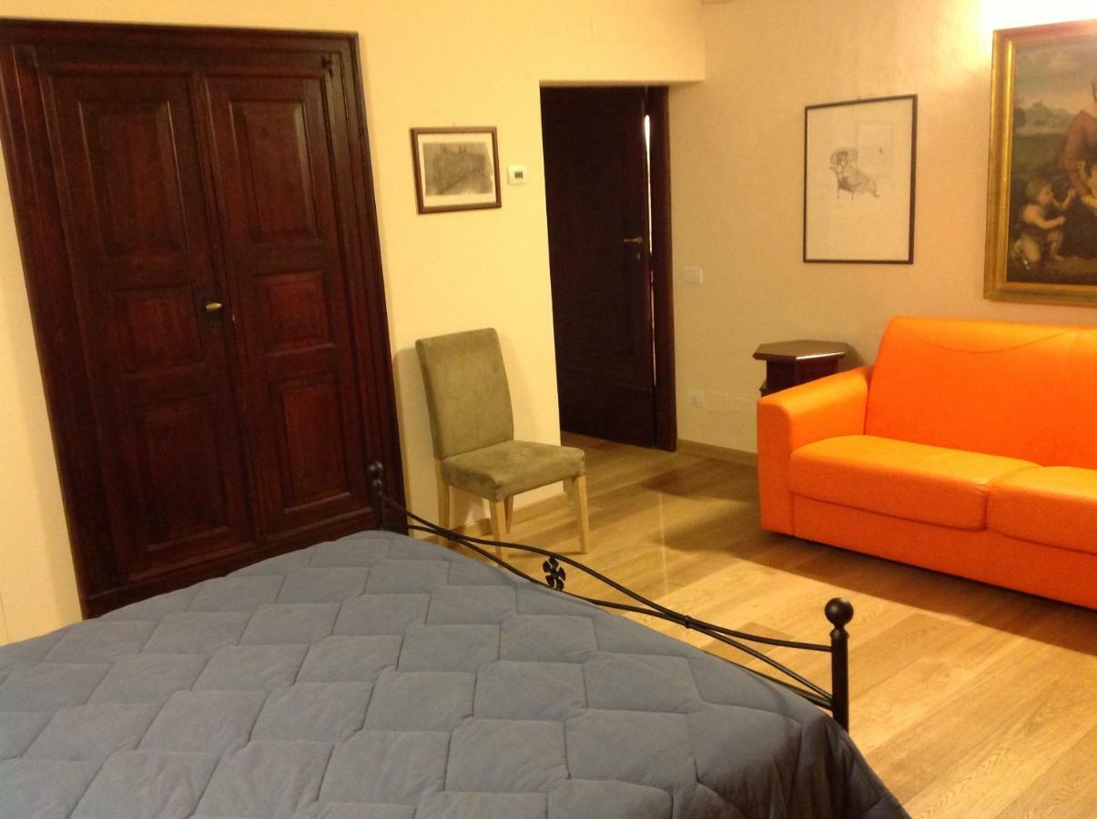 San Francesco Bedrooms ウルビーノ エクステリア 写真