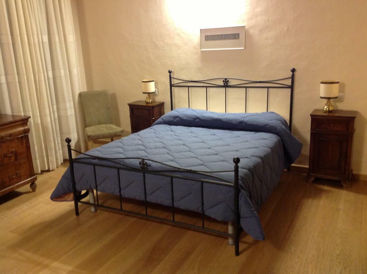 San Francesco Bedrooms ウルビーノ エクステリア 写真